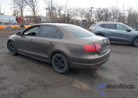 2011 Volkswagen Jetta 2.5L Se z USA, uszkodzony, nr VIN 3VWDX7AJ4BM056582